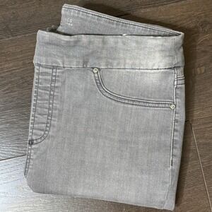 Chicos Jeans 8 Jeggings Gray Pull On Skinny‎ Leg Stretch Denim 1R US 8R